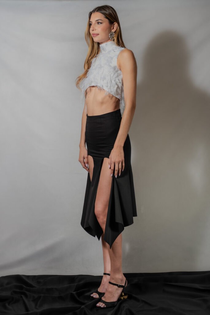 SS26 – Top Liseron blanc et jupe Acanthe noire 3